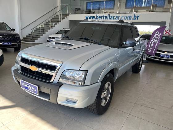 CHEVROLET S10 2.8 EXECUTIVE 4X4 CD 12V TURBO ELECTRONIC INTERCOOLER DIESEL 4P MANUAL